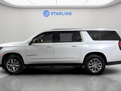 Used 2021 Chevrolet Suburban Premier w/ Premium Package RWD image 3