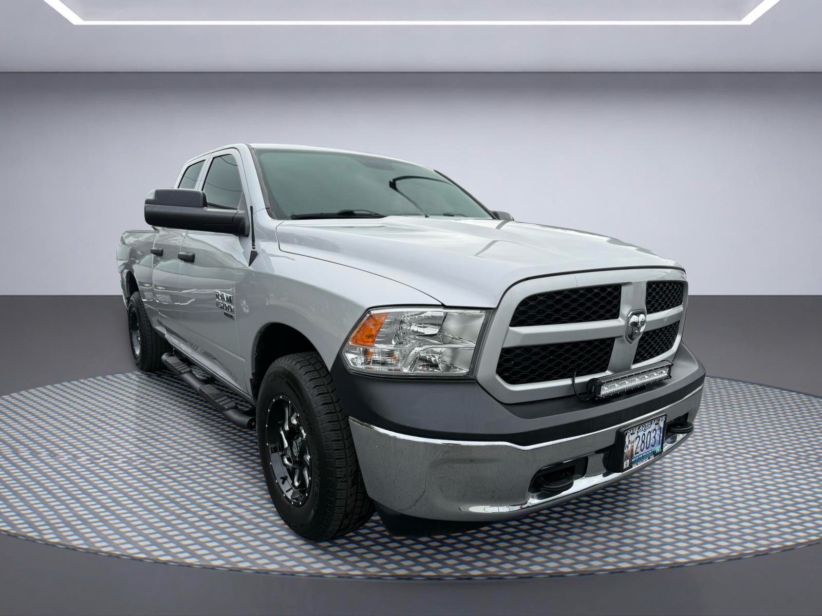 Used 2019 RAM 1500 Express AWD/4WD image 11