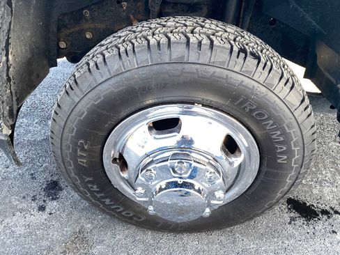 Used 2022 RAM 3500 Tradesman w/ Chrome Appearance Group image 54