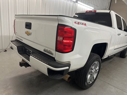 Used 2017 Chevrolet Silverado 2500 High Country w/ Duramax Plus Package image 35