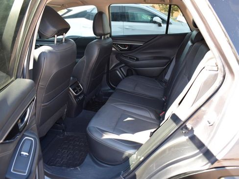 Used 2022 Subaru Outback Limited AWD/4WD image 38