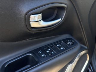 Used 2019 Jeep Renegade Limited w/ UConnect 8.4 Nav Group AWD/4WD image 16