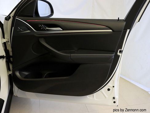 Certified 2024 BMW X4 xDrive30i image 35