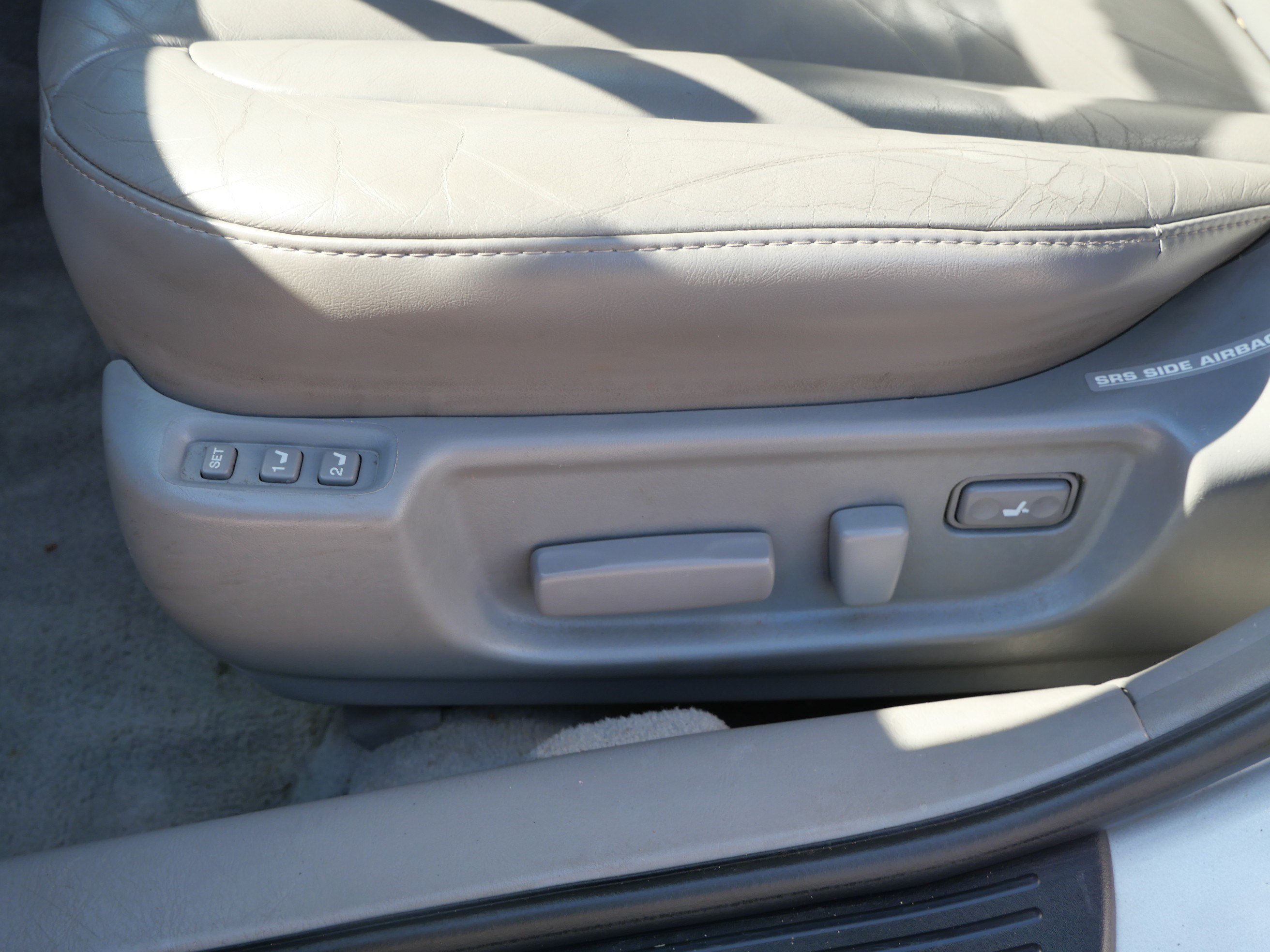 Used 2003 Toyota Avalon XLS FWD image 19