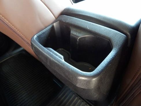 Used 2016 Toyota Tacoma SR w/ Towing Package AWD/4WD image 11