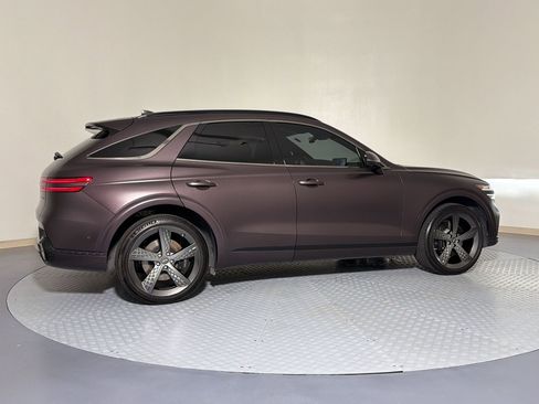 Used 2023 Genesis GV70 3.5T Sport w/ Sport Prestige Package AWD/4WD image 8