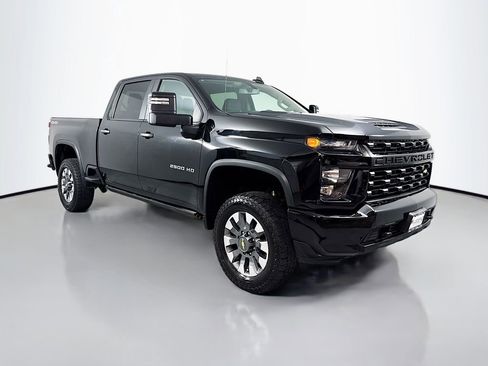 Used 2021 Chevrolet Silverado 2500 Custom w/ Custom Value Package AWD/4WD image 3