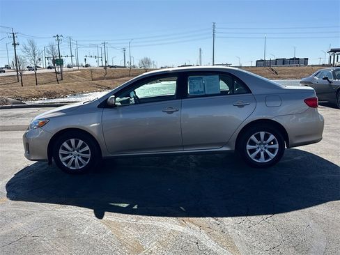 Used 2012 Toyota Corolla LE image 8
