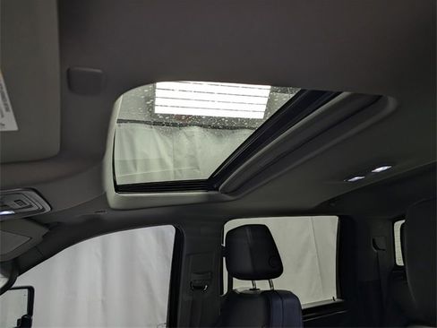 Used 2024 Chevrolet Silverado 3500 LTZ w/ LTZ Plus Package image 15