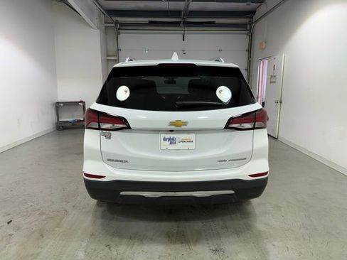 Used 2023 Chevrolet Equinox Premier image 6