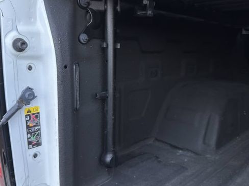 Used 2022 GMC Sierra 1500 AT4X AWD/4WD image 18