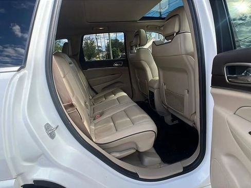 Used 2014 Jeep Grand Cherokee Overland image 30