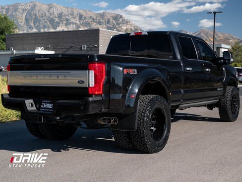 Used 2019 Ford F350 Limited image 12