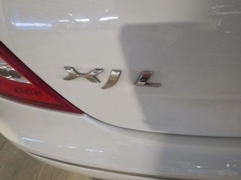 Used 2015 Jaguar XJ L Portfolio RWD image 5