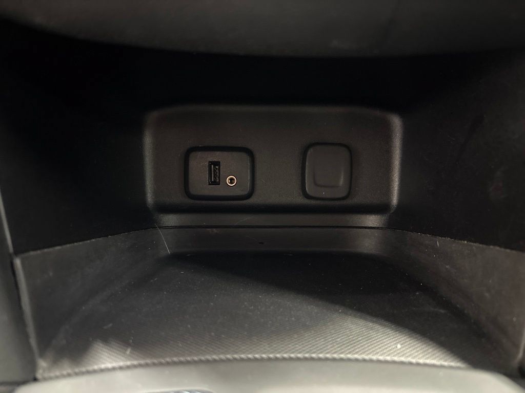 Used 2018 Chevrolet Equinox LT AWD/4WD image 21