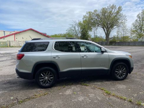 Used 2018 GMC Acadia SLT FWD image 6