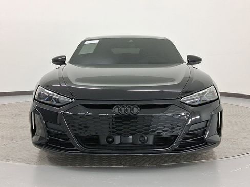Used 2023 Audi e-tron GT Prestige w/ Prestige Package image 6