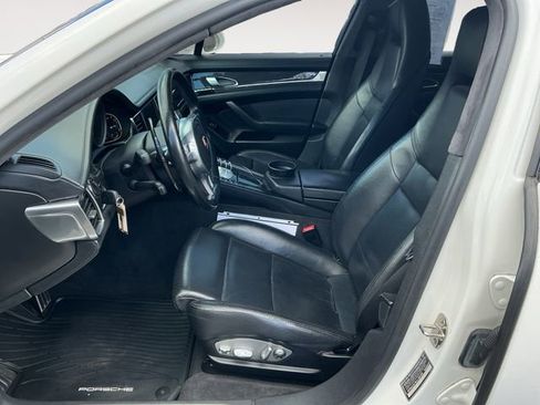 Used 2012 Porsche Panamera Turbo image 9