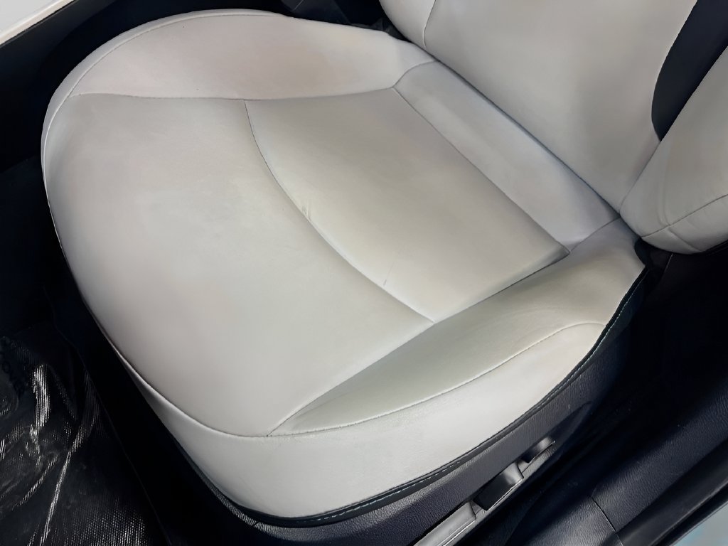 Used 2017 Toyota Prius Four w/ Premium Convenience Package FWD image 20