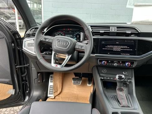Used 2025 Audi Q3 2.0T Premium Plus w/ Premium Plus Package AWD/4WD image 13