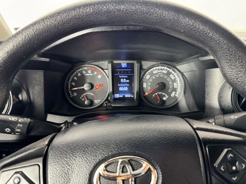 Used 2023 Toyota Tacoma SR image 14