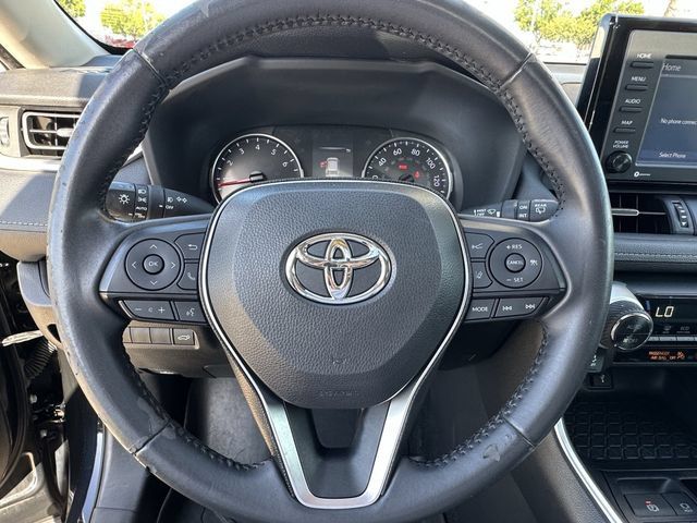 Used 2020 Toyota RAV4 XLE Premium FWD image 12
