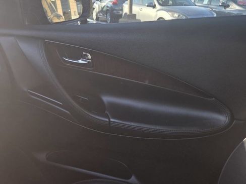 Used 2017 INFINITI QX50 AWD w/ Premium Plus Package image 10