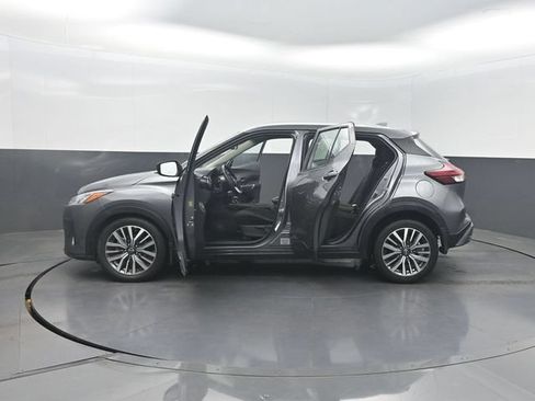 Used 2023 Nissan Kicks SV FWD image 32