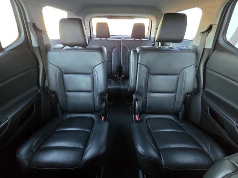 Used 2019 GMC Acadia SLT image 24