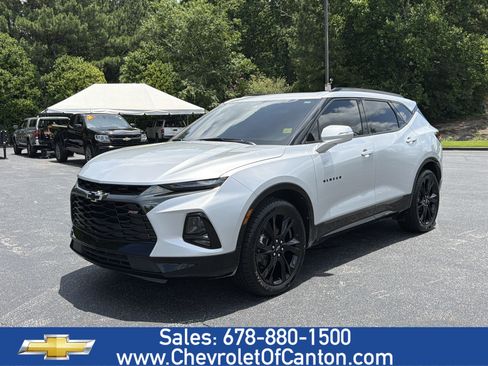 Used 2021 Chevrolet Blazer RS w/ LPO, Cargo Package FWD image 1