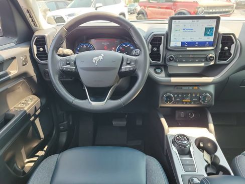 Certified 2023 Ford Bronco Sport Outer Banks w/ Tech Package AWD/4WD image 12