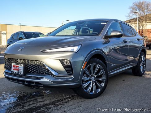 New 2026 Buick Envista Avenir image 2