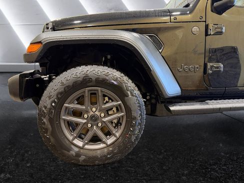 New 2026 Jeep Gladiator Sport AWD/4WD image 15