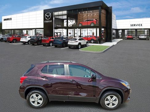 Used 2022 Chevrolet Trax LT w/ Driver Confidence Package AWD/4WD image 5