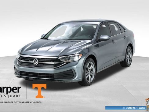 Certified 2023 Volkswagen Jetta SE FWD image 1