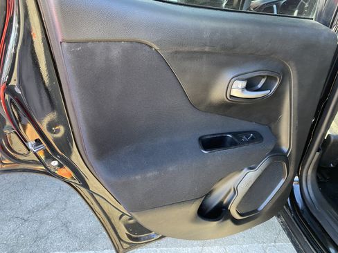 Used 2020 Jeep Renegade Sport AWD/4WD image 17