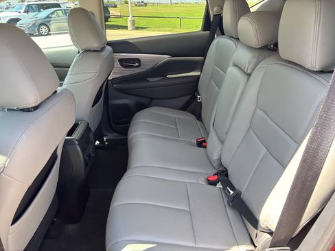 Used 2015 Nissan Murano SV AWD/4WD image 11