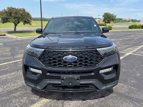 Used 2022 Ford Explorer ST-Line w/ Class IV Trailer Tow Package AWD/4WD image 2