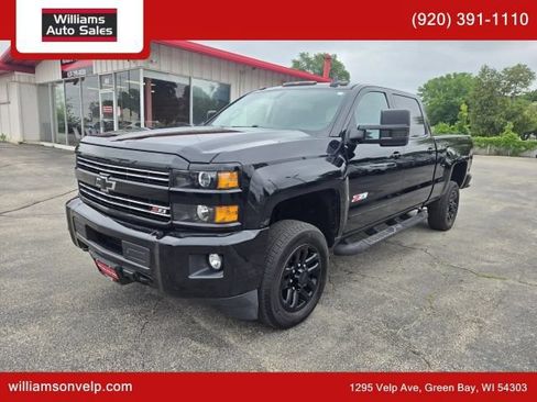 Used 2018 Chevrolet Silverado 2500 LT w/ Midnight Edition AWD/4WD image 7