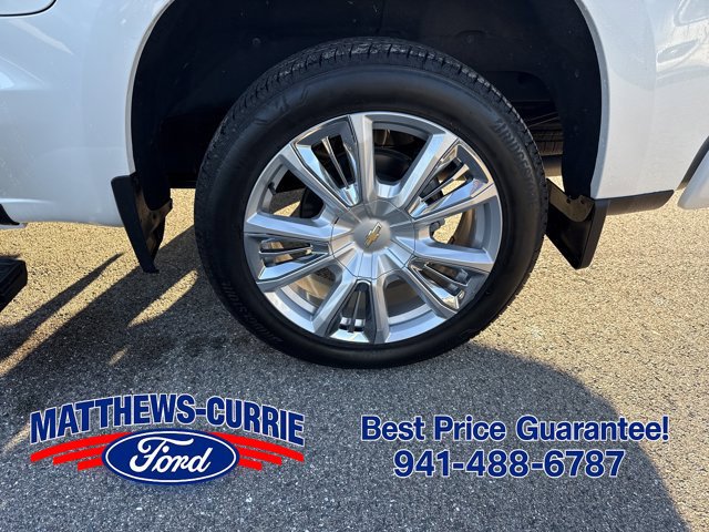 Used 2025 Chevrolet Silverado 1500 High Country AWD/4WD image 16