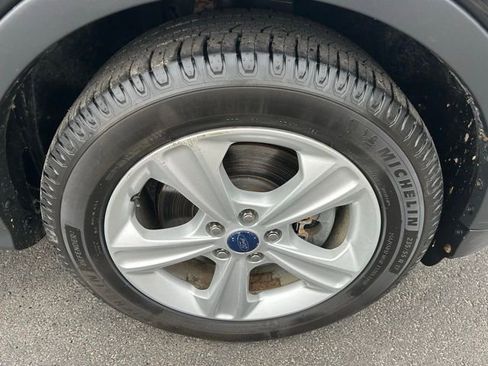 Used 2014 Ford Escape SE w/ Equipment Group 201A image 12