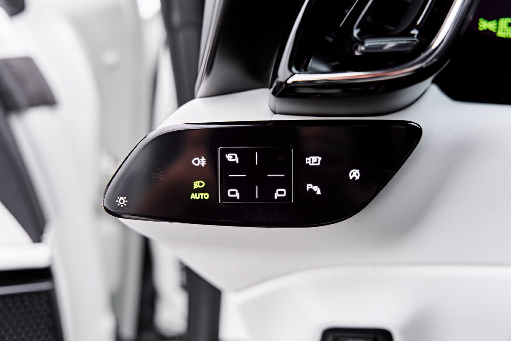 Used 2022 Ferrari Roma RWD image 58