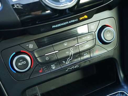 Used 2018 Ford Focus RS image 23