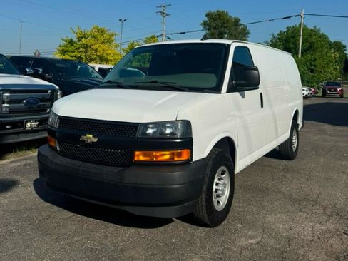 Used 2019 Chevrolet Express 2500 w/ Driver Convenience Package RWD image 1