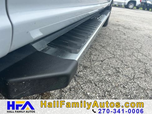 Used 2021 Ford F150 Lariat w/ Equipment Group 502A High AWD/4WD image 11