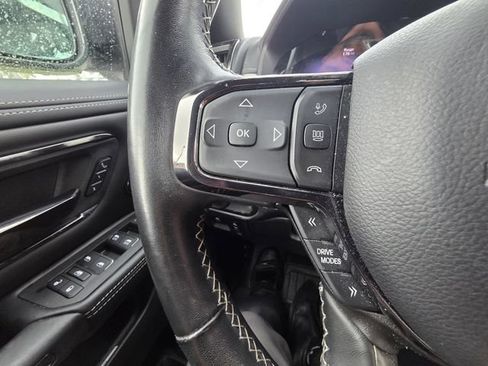 Used 2025 RAM 1500 Limited AWD/4WD image 14