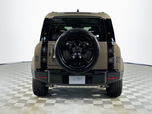 Used 2026 Land Rover Defender 110 S AWD/4WD image 6