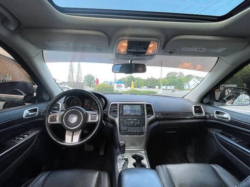 Used 2012 Jeep Grand Cherokee Laredo AWD/4WD image 27