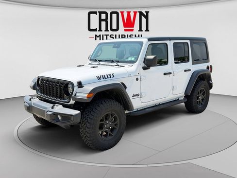 Used 2025 Jeep Wrangler Unlimited Sport AWD/4WD image 7