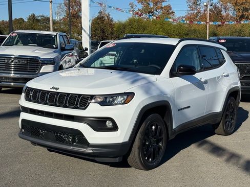 New 2026 Jeep Compass Latitude AWD/4WD image 8